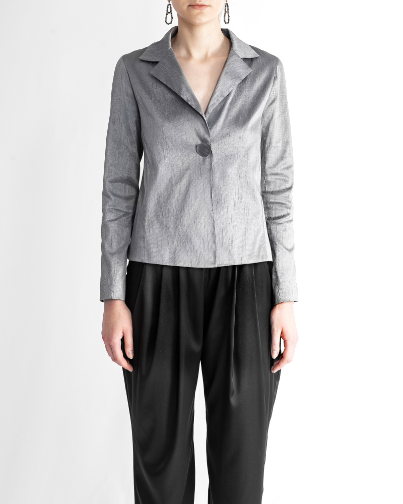 Gray-silver jacket in shantung 